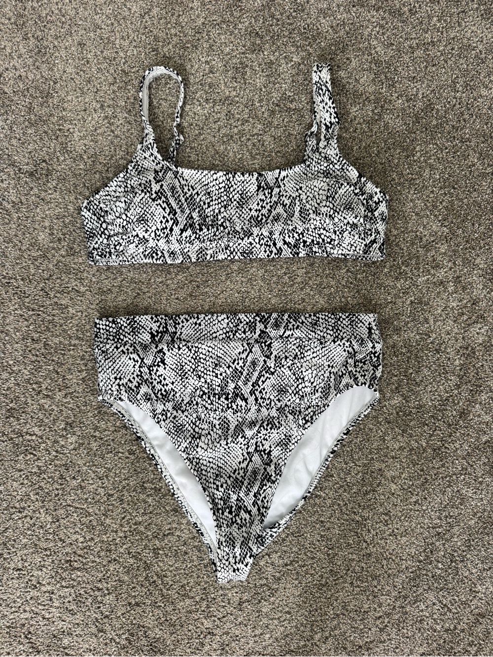 Xhilaration Black & White Snake-Print Bikini Set